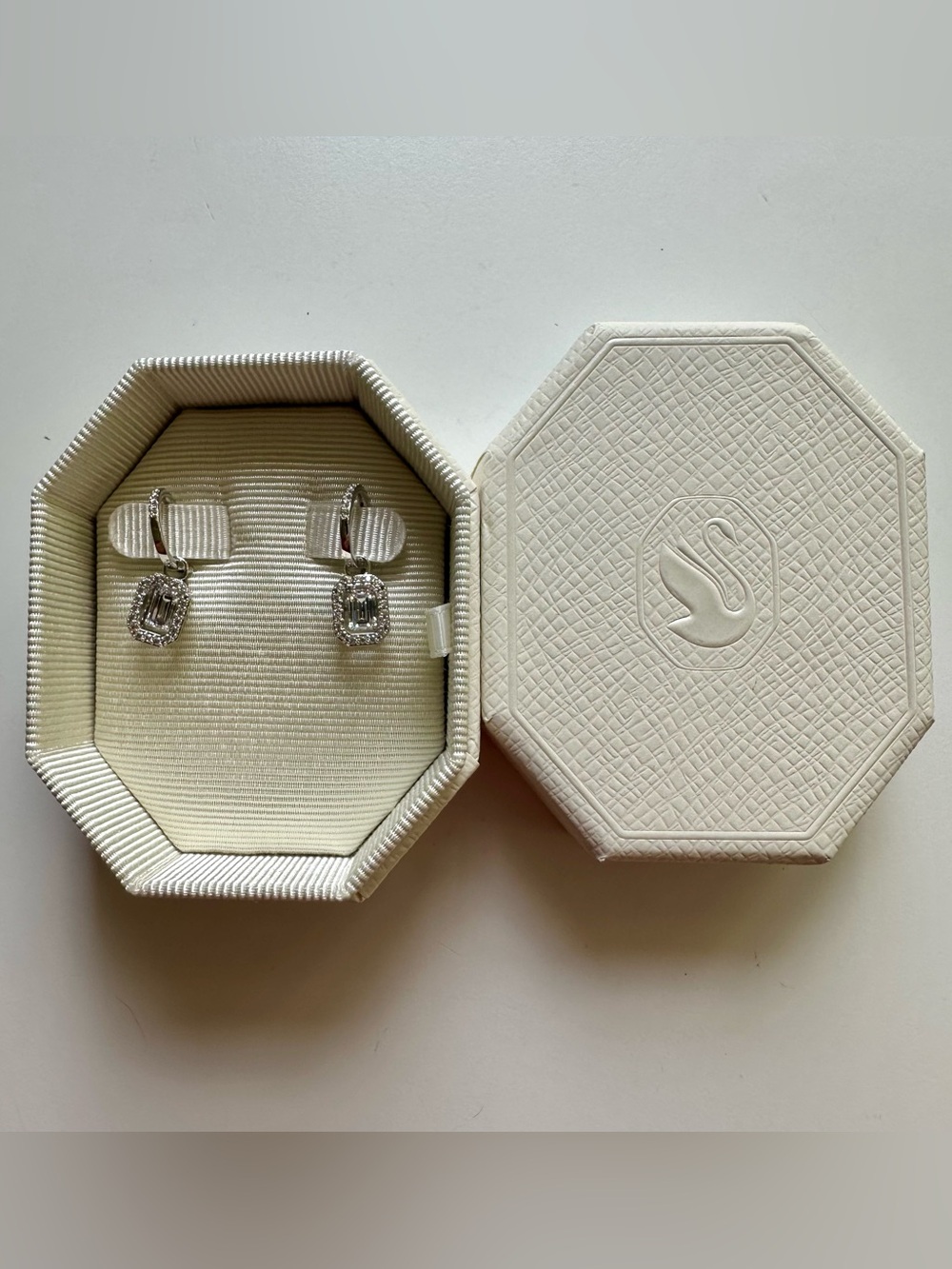 🆕 Swarovski Millenia Drop Earrings Octagon Cut White Rhodium Plated NWT - Picture 6 of 14
